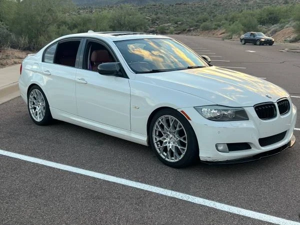 2010 BMW E90 3 Series Sedan - Image 10 of 21
