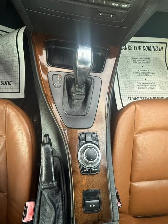 2010 BMW E93 335i Convertible - Image 18 of 19