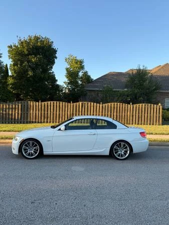 2010 BMW E93 335i Convertible - Image 2 of 19