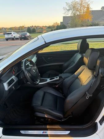 2010 BMW E93 335i Convertible - Image 9 of 19