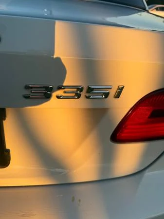 2010 BMW E93 335i Convertible - Image 17 of 19