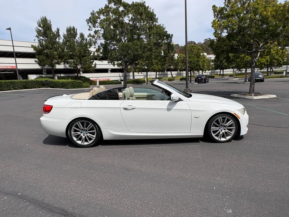 2010 BMW E93 335i Convertible - Image 8 of 20