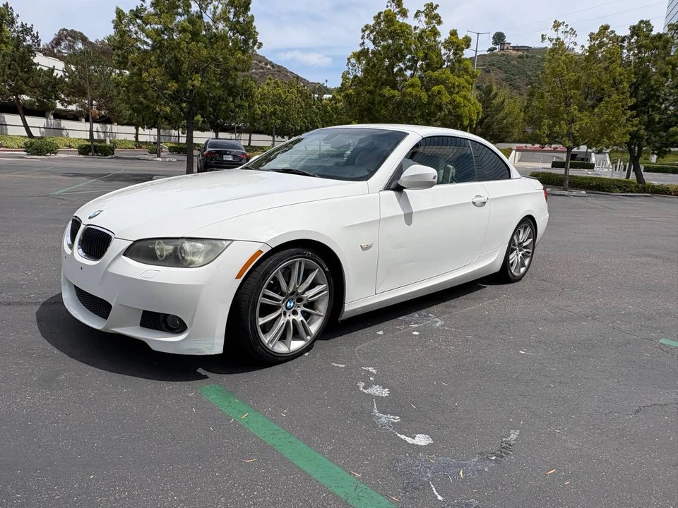2010 BMW E93 335i Convertible - Image 12 of 20