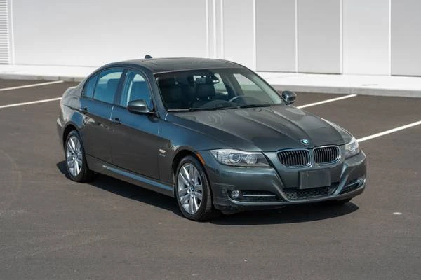 2010 BMW E90 335i Sedan - Image 4 of 21
