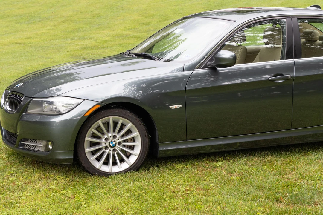 2010 BMW E90 335i Sedan - Image 24 of 31