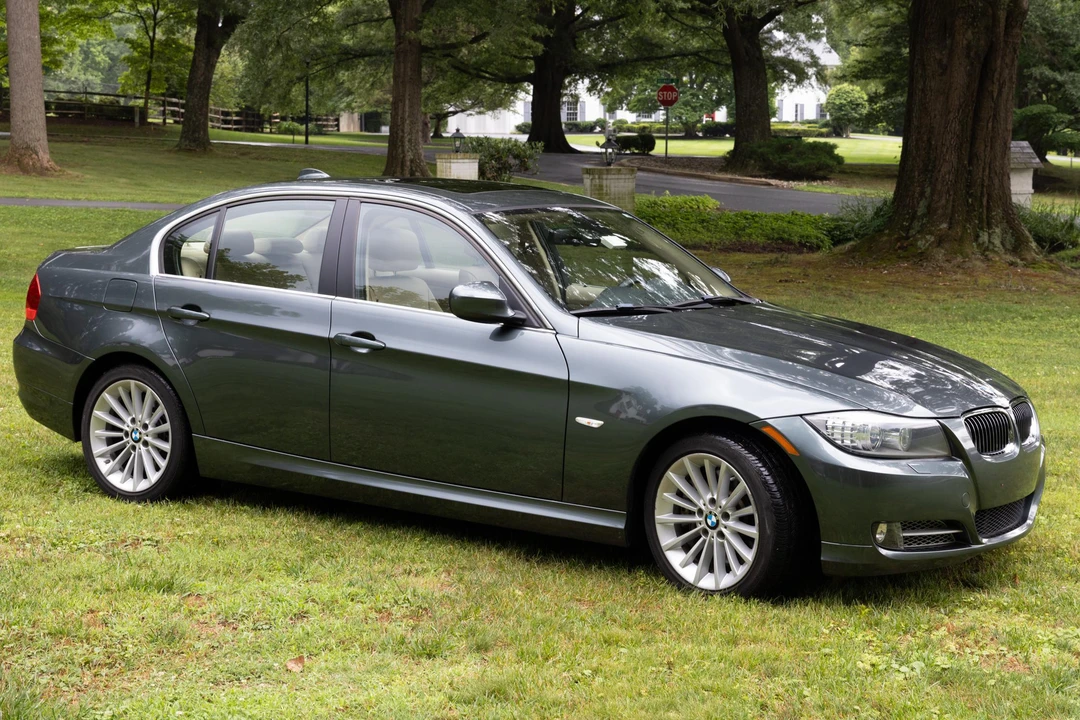 2010 BMW E90 335i Sedan - Image 12 of 31