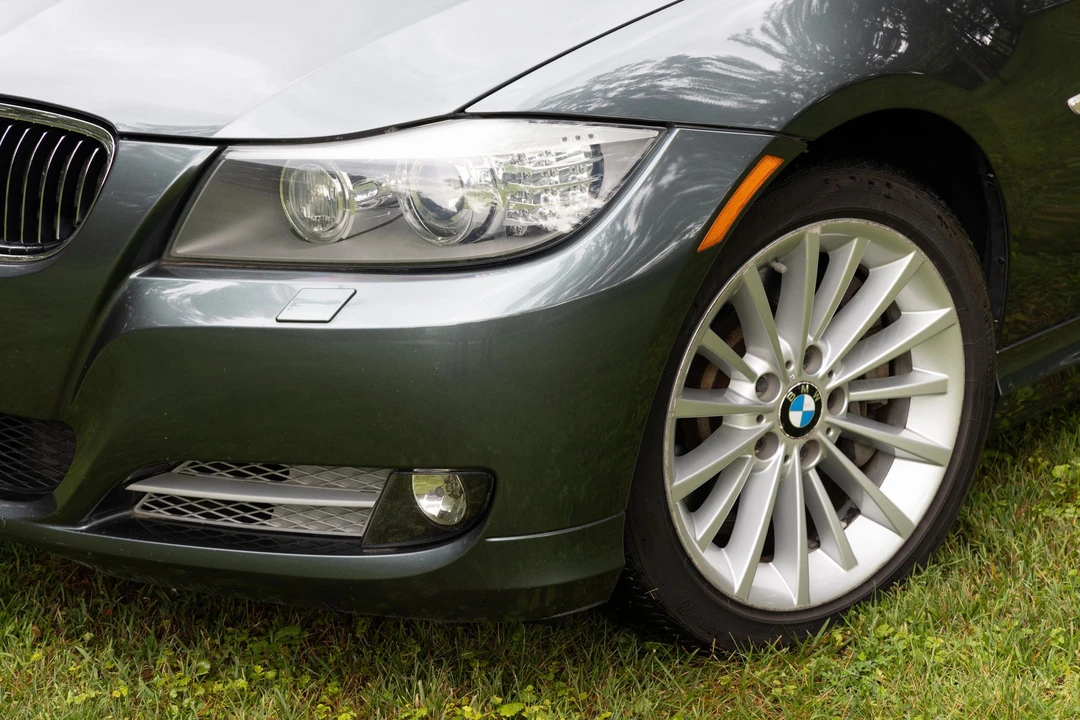 2010 BMW E90 335i Sedan - Image 23 of 31