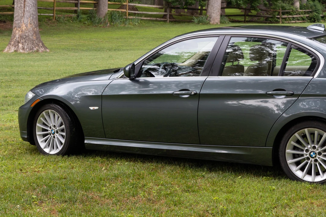 2010 BMW E90 335i Sedan - Image 30 of 31