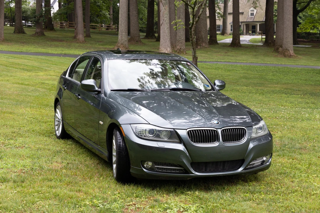 2010 BMW E90 335i Sedan - Image 14 of 31