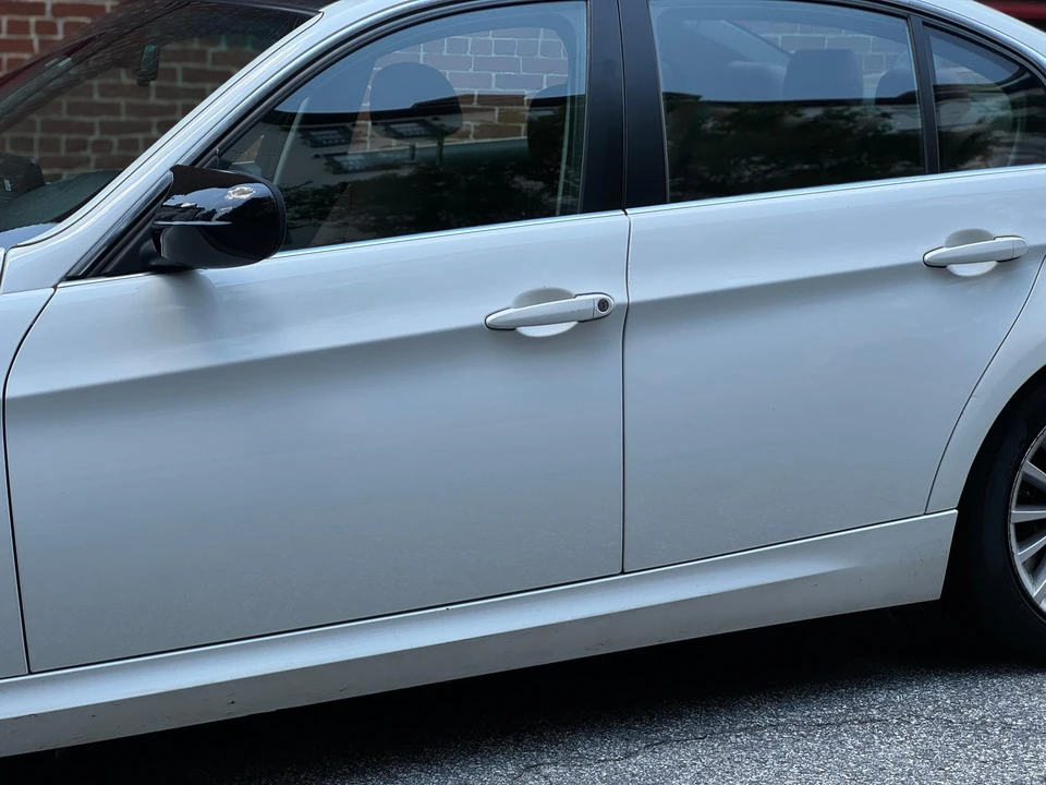 2010 BMW E90 3 Series Sedan - Image 30 of 31
