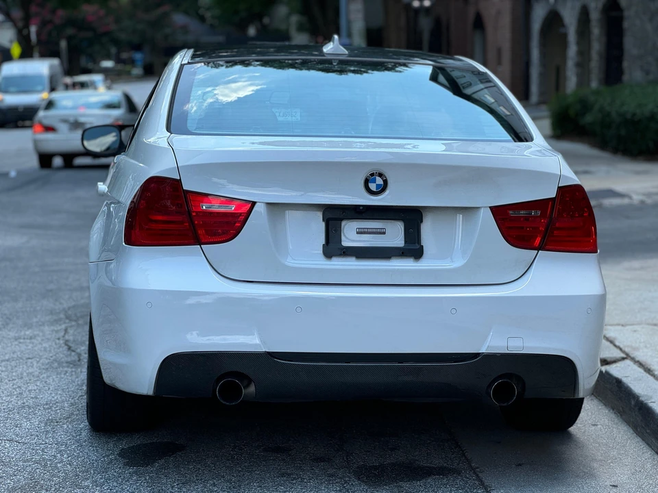 2010 BMW E90 3 Series Sedan - Image 16 of 31