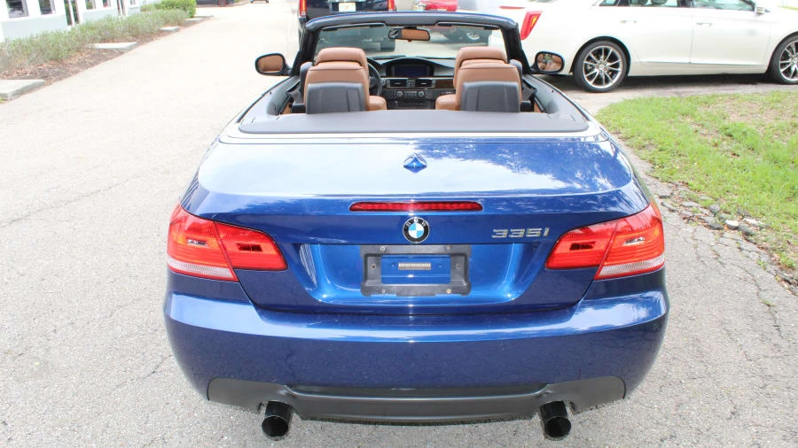 2010 BMW E93 335i Convertible - Image 16 of 28
