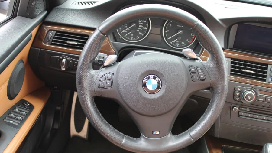 2010 BMW E93 335i Convertible - Image 19 of 28