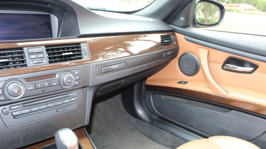 2010 BMW E93 335i Convertible - Image 5 of 28