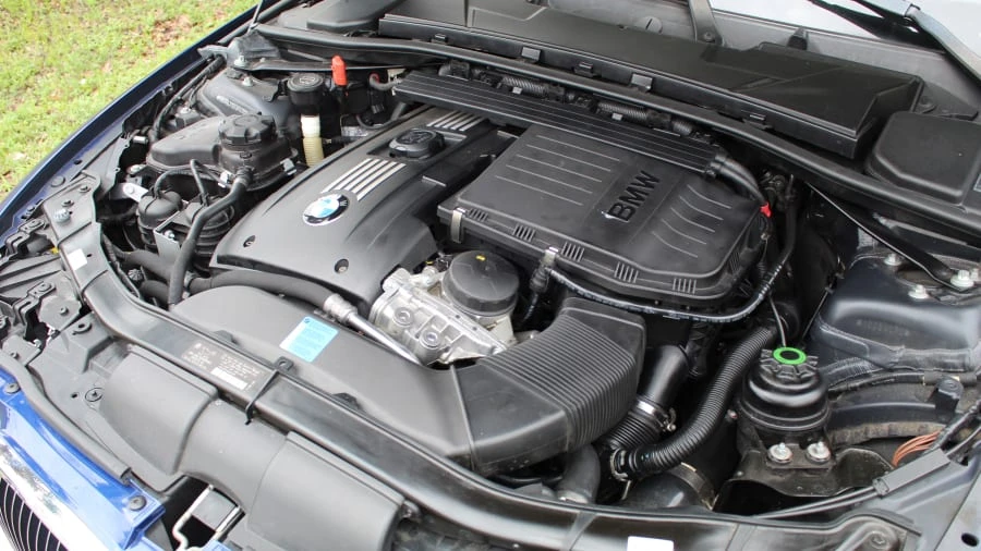 2010 BMW E93 335i Convertible - Image 7 of 28