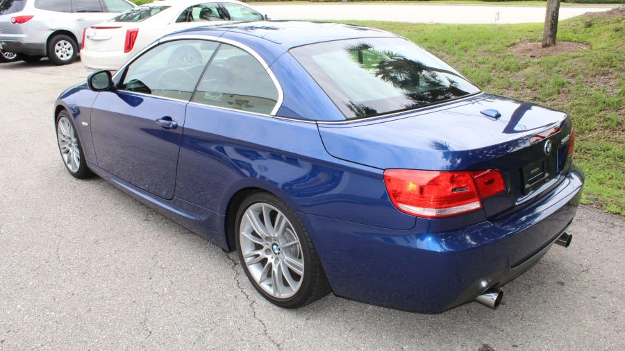 2010 BMW E93 335i Convertible - Image 24 of 28