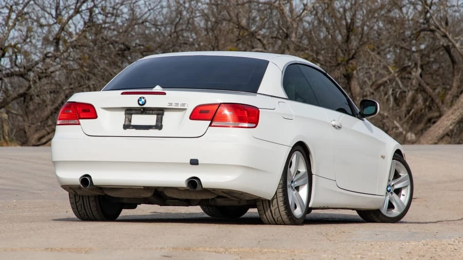 2010 BMW E93 335i Convertible - Image 3 of 12