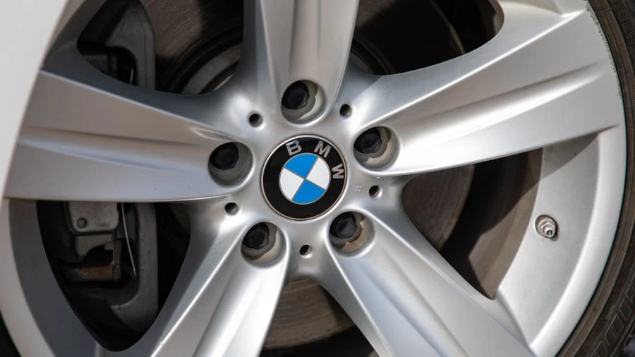 2010 BMW E93 335i Convertible - Image 9 of 12
