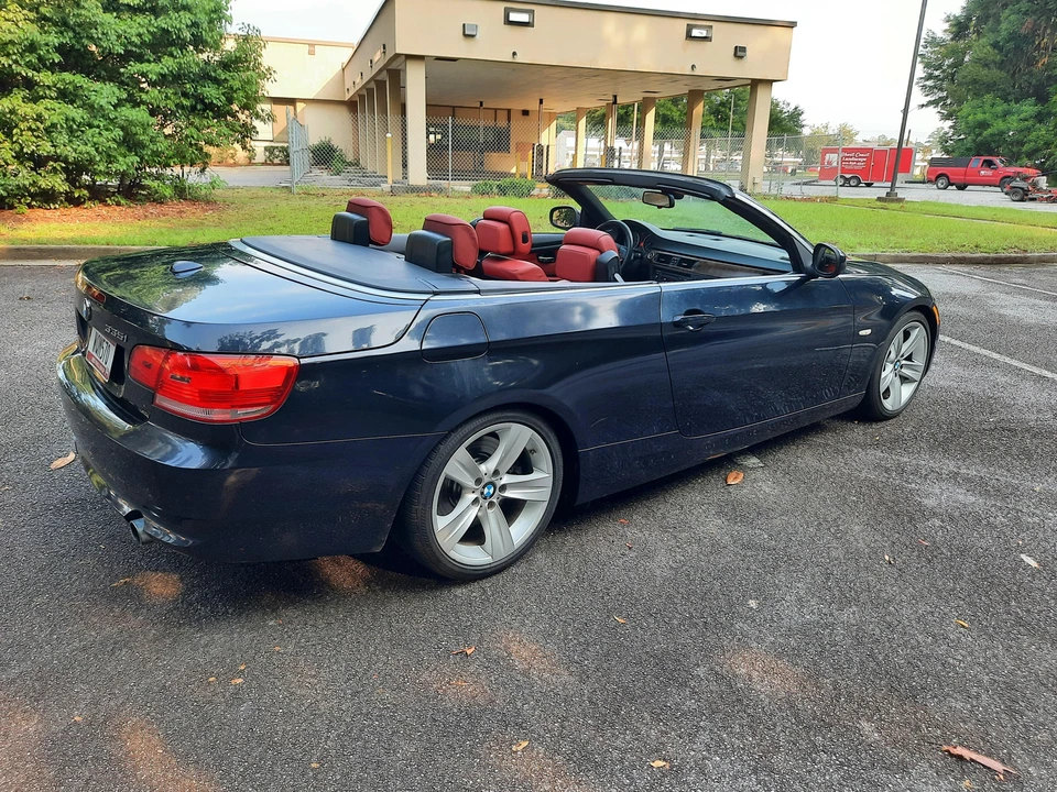 2010 BMW E93 335i Convertible - Image 26 of 31