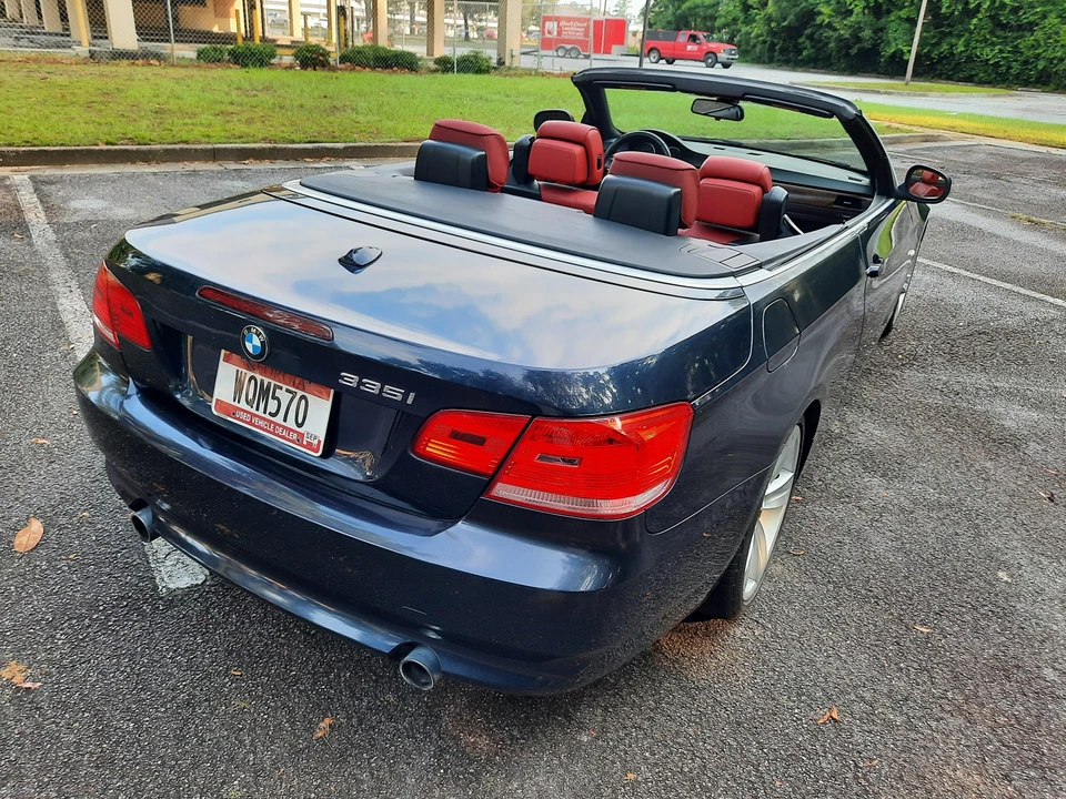 2010 BMW E93 335i Convertible - Image 24 of 31