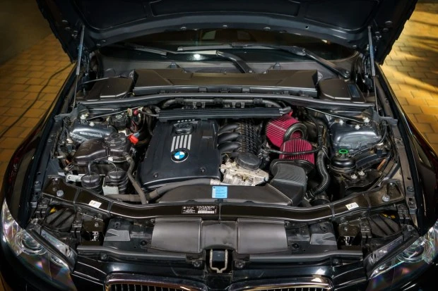 2010 BMW E93 335i Convertible - Image 6 of 7