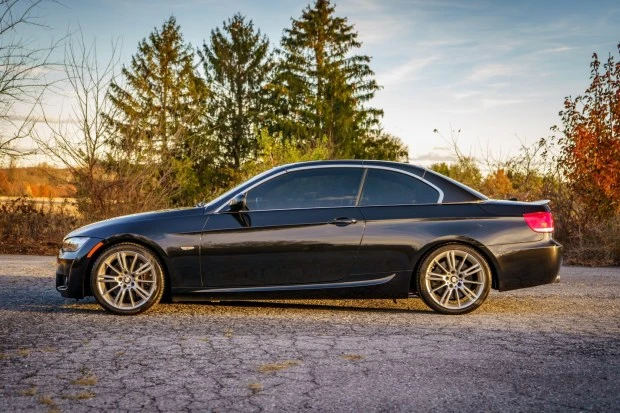 2010 BMW E93 335i Convertible - Image 3 of 7