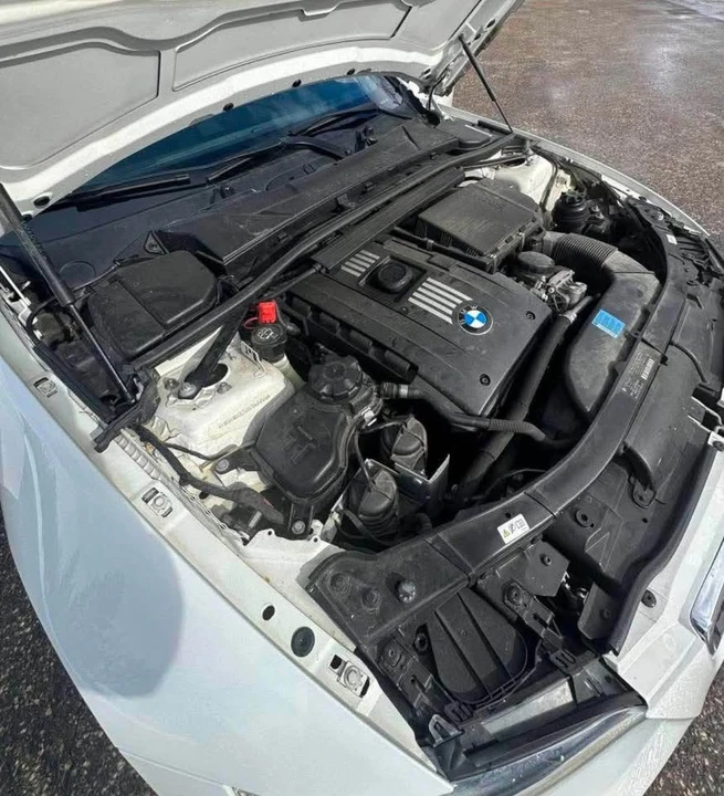 2010 BMW E90 335i Sedan - Image 3 of 3