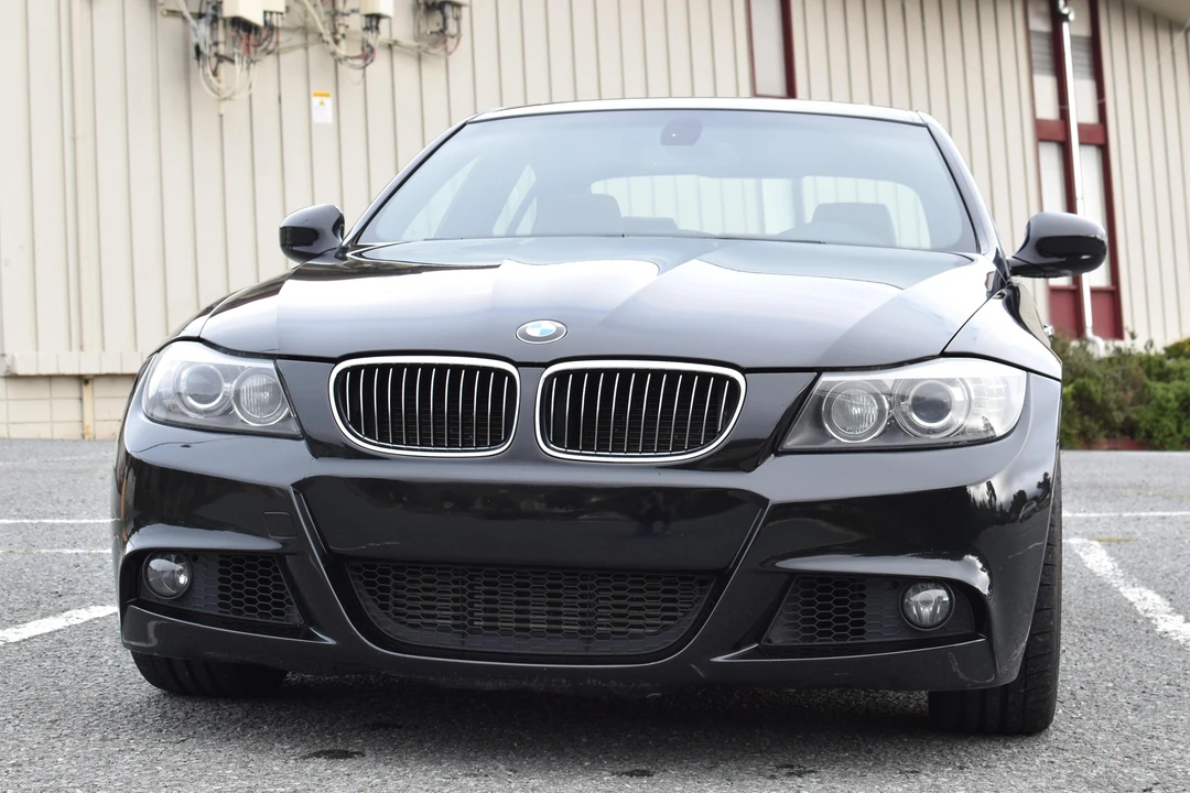 2010 BMW E90 335i Sedan - Image 2 of 4