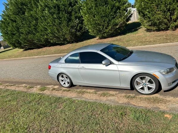 2010 BMW E93 335i Convertible - Image 5 of 20
