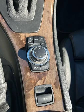 2010 BMW E93 335i Convertible - Image 18 of 20