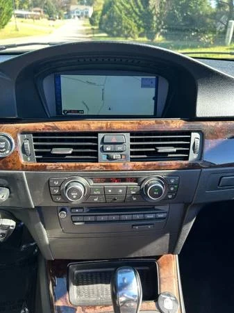 2010 BMW E93 335i Convertible - Image 17 of 20