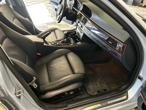 2010 BMW E90 335i Sedan - Image 7 of 12