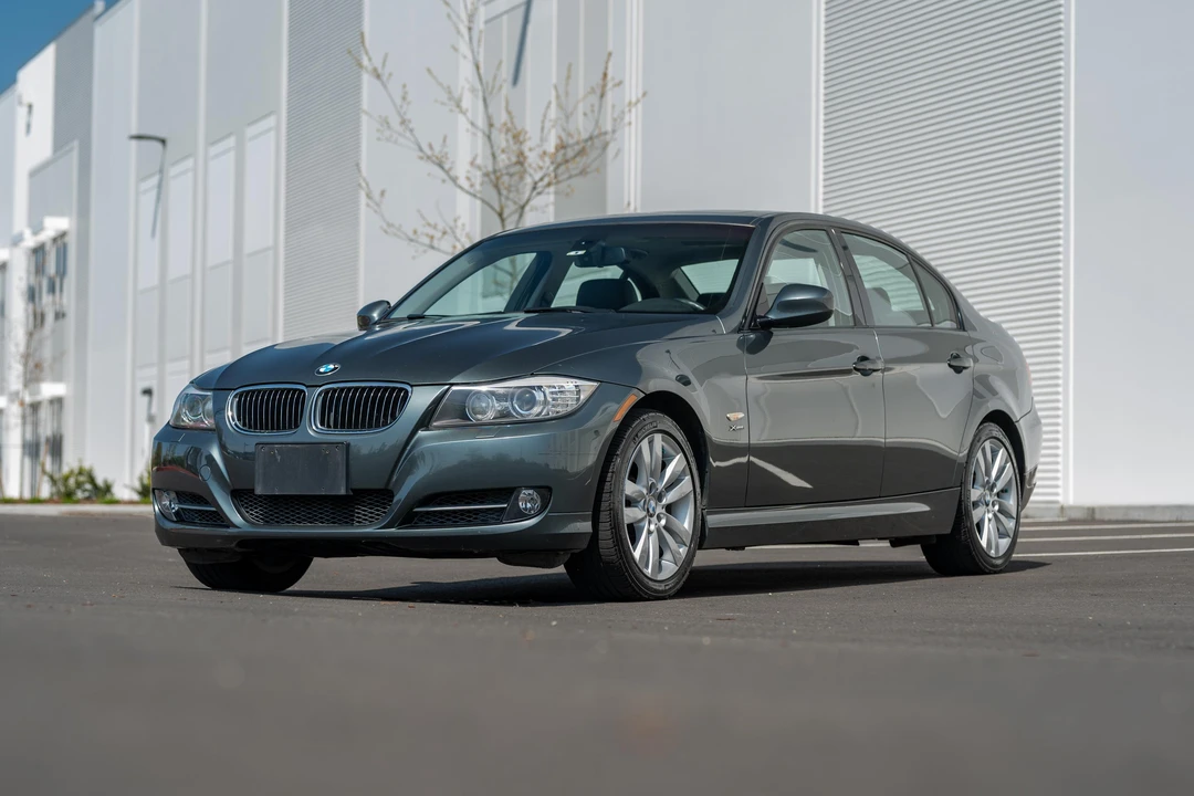 2010 BMW E90 335i Sedan - Image 6 of 31