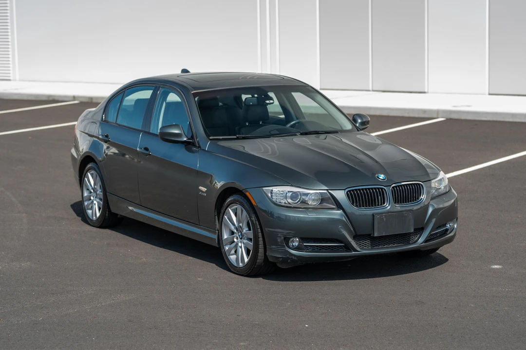 2010 BMW E90 335i Sedan - Image 9 of 31