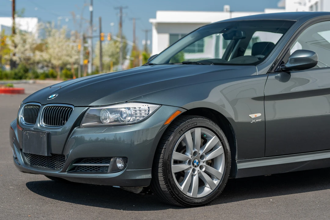 2010 BMW E90 335i Sedan - Image 23 of 31