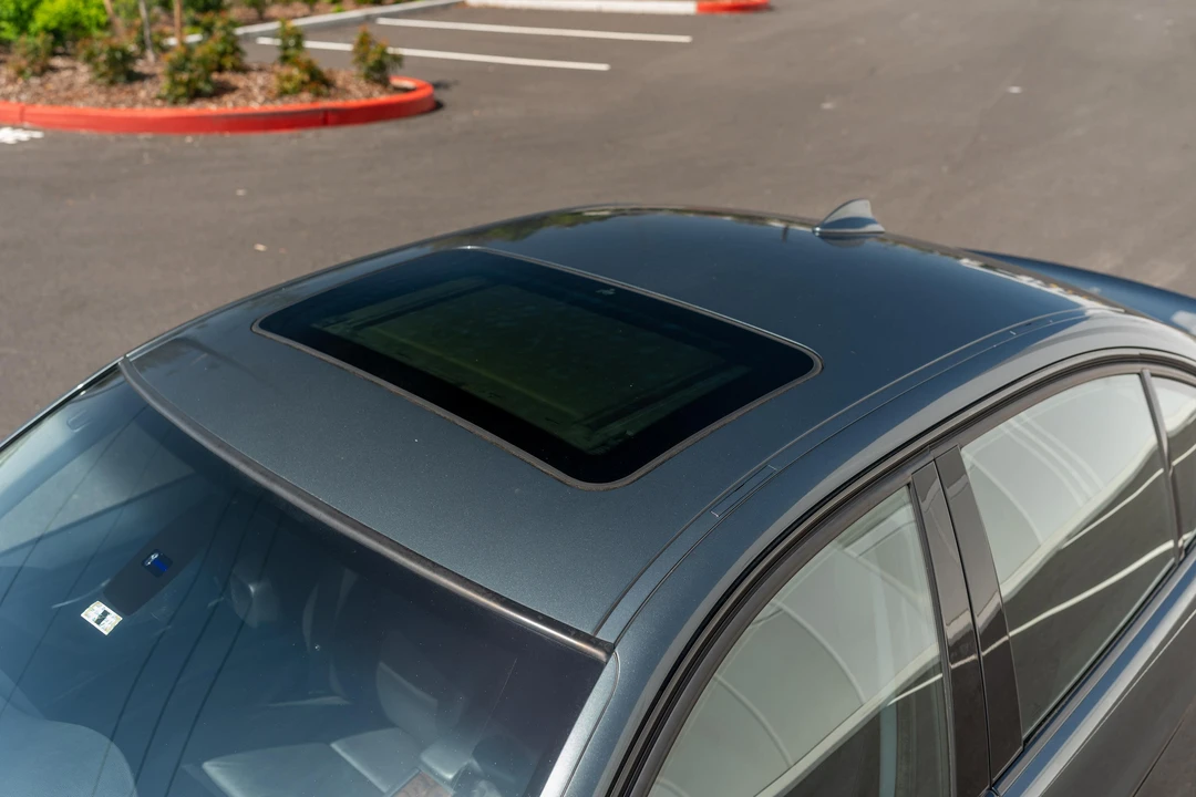 2010 BMW E90 335i Sedan - Image 27 of 31