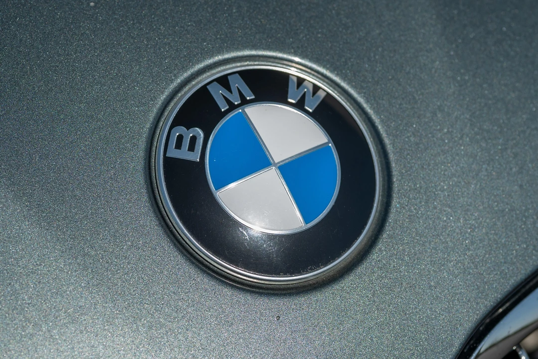 2010 BMW E90 335i Sedan - Image 14 of 31