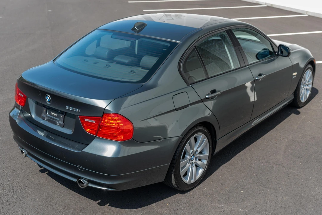 2010 BMW E90 335i Sedan - Image 4 of 31