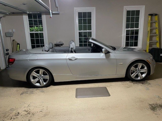 2010 BMW E93 335i Convertible - Image 4 of 11