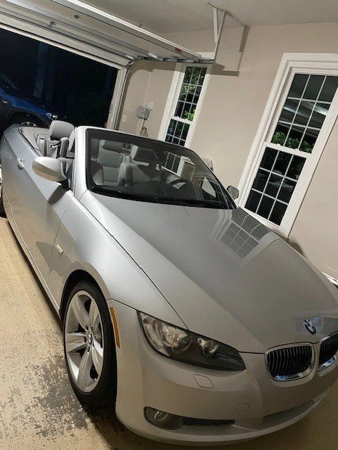 2010 BMW E93 335i Convertible - Image 5 of 11