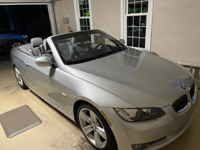2010 BMW E93 335i Convertible - Image 6 of 11