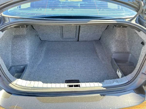 2010 BMW E90 335i Sedan - Image 14 of 21