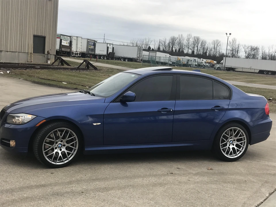 2010 BMW E90 335i Sedan - Image 9 of 13