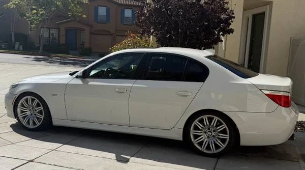 2010 BMW E60 545i & 550i Sedan - Image 10 of 19