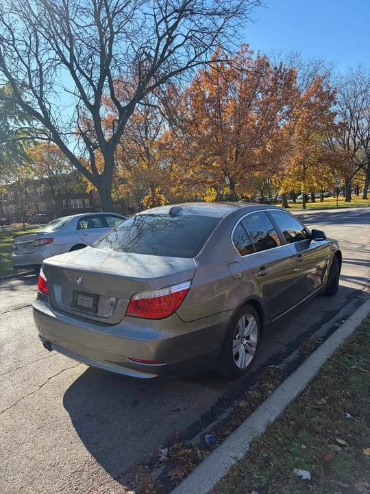2010 BMW 5 Series - Image 2 of 5