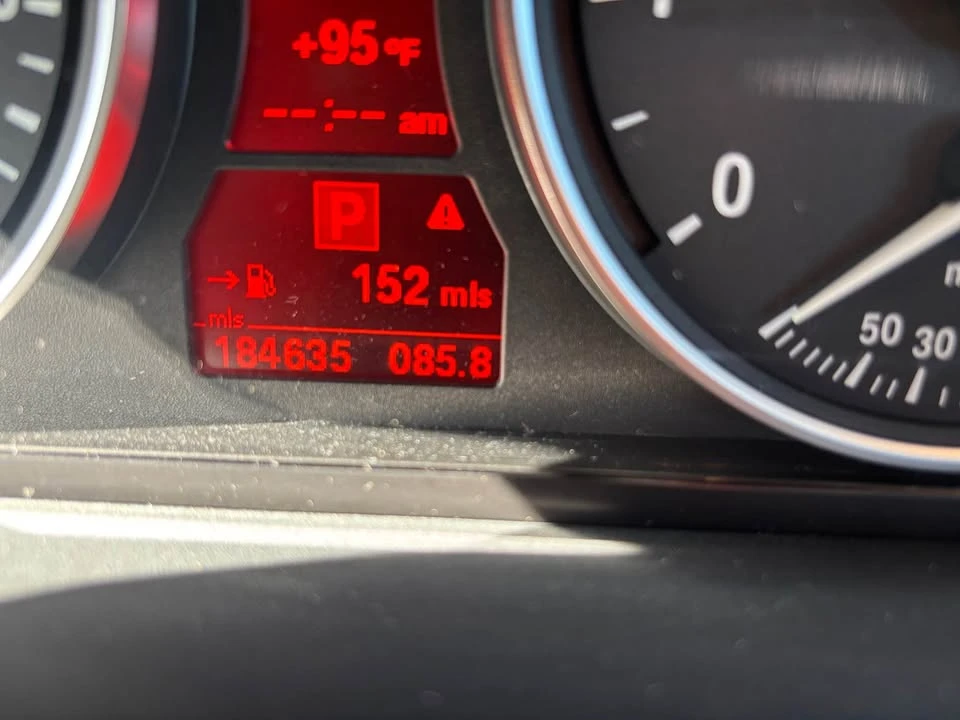 2010 BMW E60 5 Series Sedan - Image 9 of 10