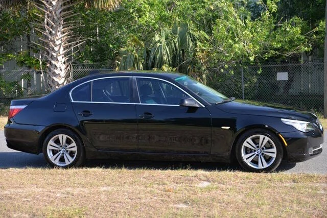 2010 BMW E60 5 Series Sedan - Image 17 of 21