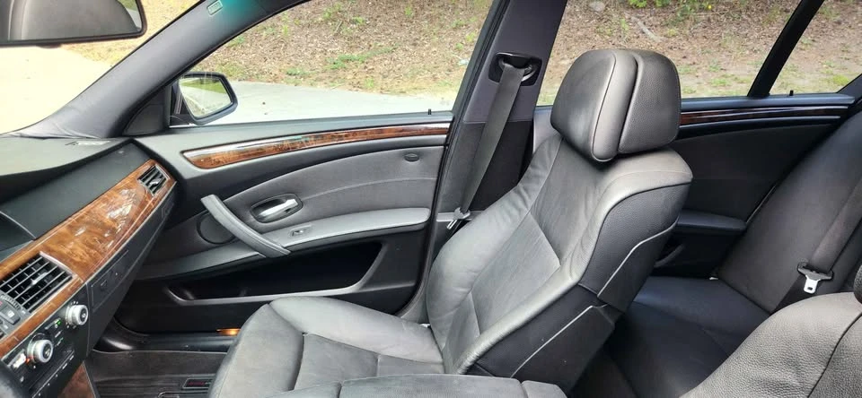 2010 BMW E60 5 Series Sedan - Image 14 of 20
