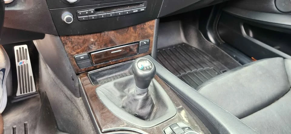 2010 BMW E60 5 Series Sedan - Image 17 of 20