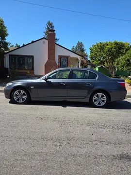 2010 BMW 5 Series 528i Sedan